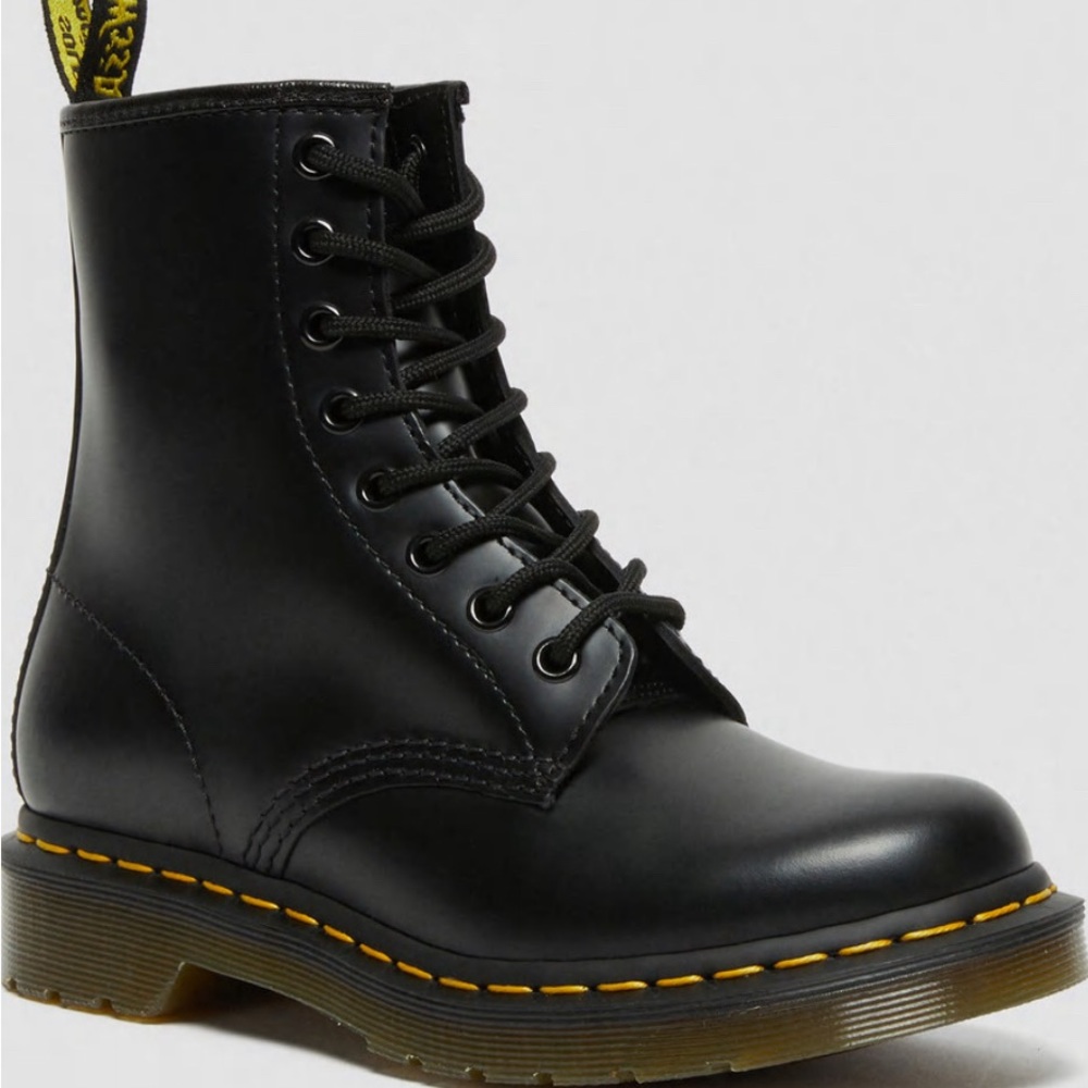 COPY - Women’s Dr. Martens 1460 Smooth Leather Lace Up Boots